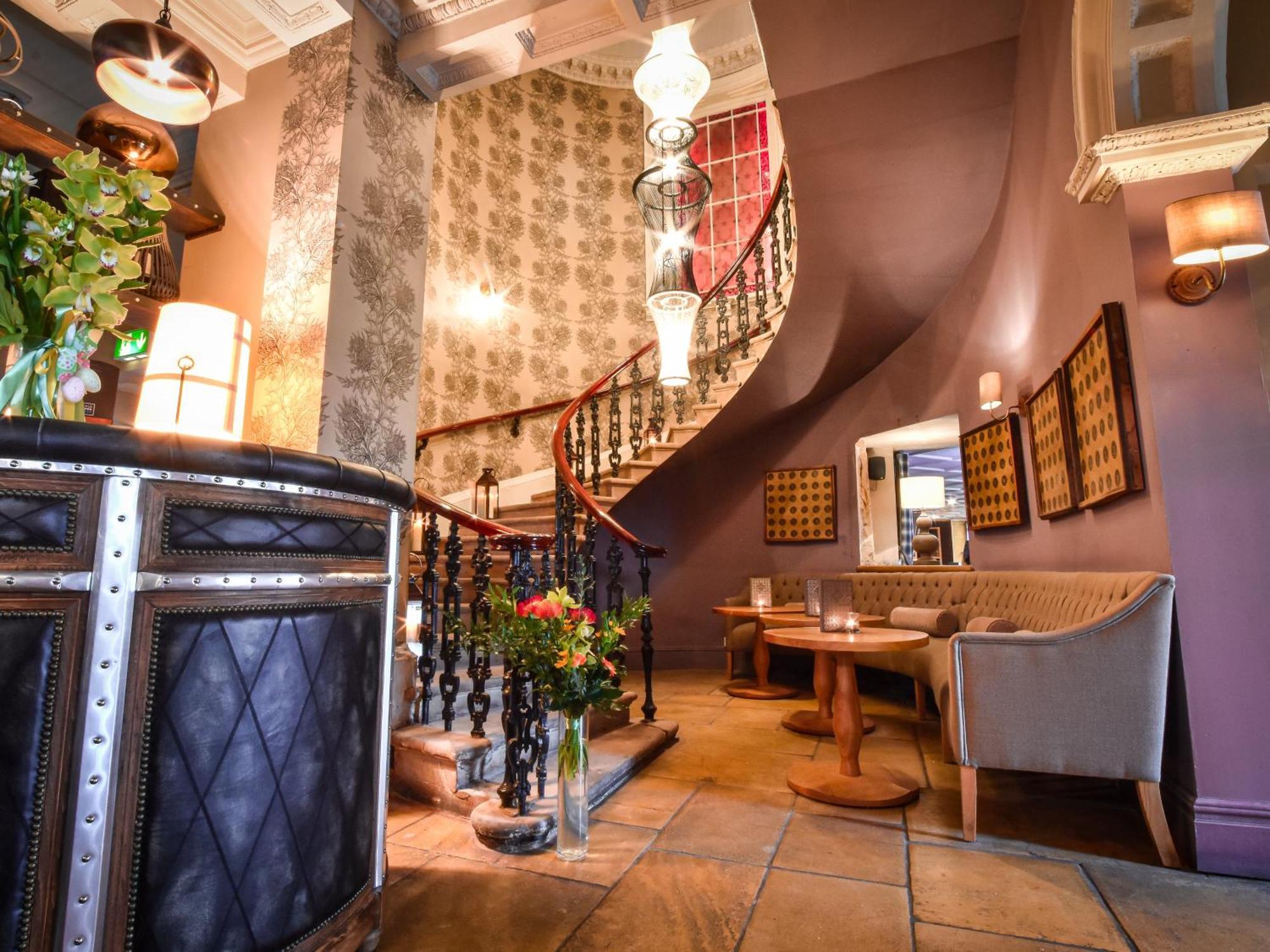 The Meadowpark Bar, Kitchen & Rooms Stirling Extérieur photo