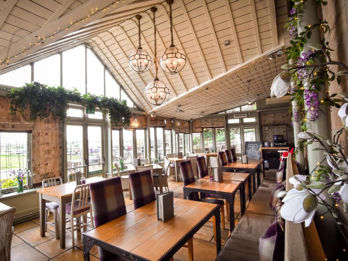 The Meadowpark Bar, Kitchen & Rooms Stirling Extérieur photo
