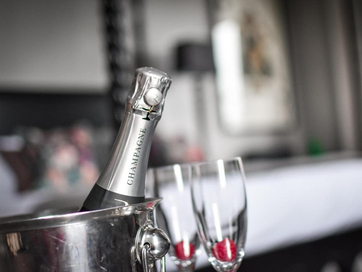 The Meadowpark Bar, Kitchen & Rooms Stirling Extérieur photo