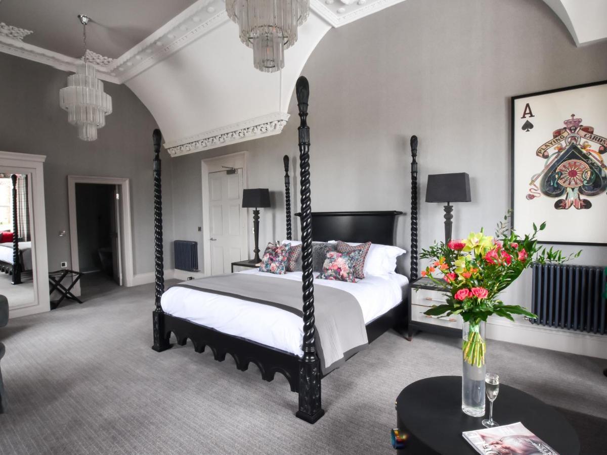 The Meadowpark Bar, Kitchen & Rooms Stirling Extérieur photo